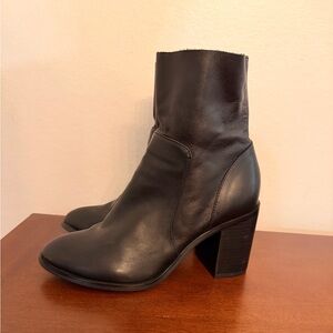 Chelsea Crew Kaya Black Leather Booties - Womens Size 38 (7-7.5)